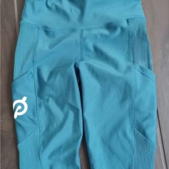 Pelton Leggings Athletic High Rise Show Up Pocket Teal Blue size Medium - Picture 5 of 16